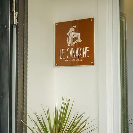 ベッド・アンド・ブレックファスト Le Canapine
